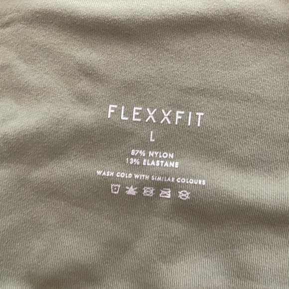 Olive green flexxfit leggings - Picture 3 of 3